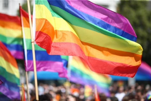 gay-pride.jpg