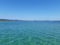 Četiri potresa kod Hvara