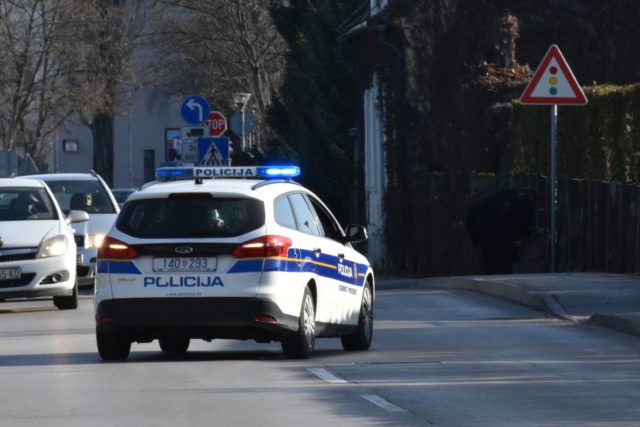 Policija