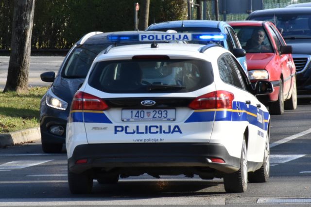 Policija