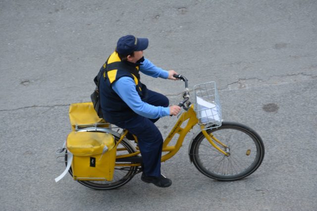 poštar pošta (1)