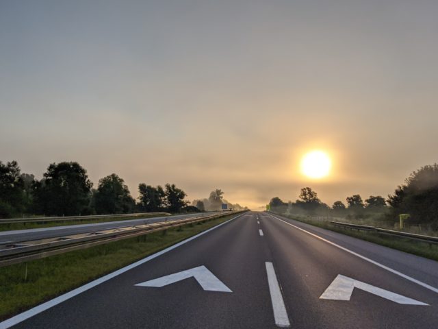 Jutro sunčano magla