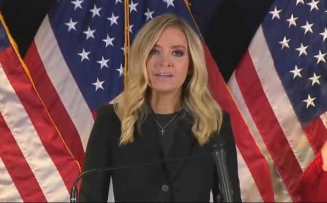 Kayleigh McEnany amerika trump
