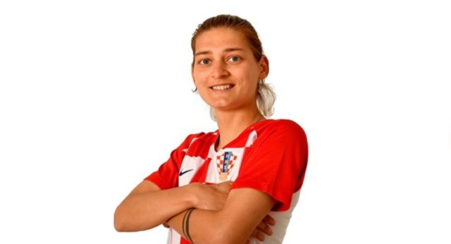 mihaela-horvat-00ebafcc94f45d5b97fd43173c4f5c74_view_article_new