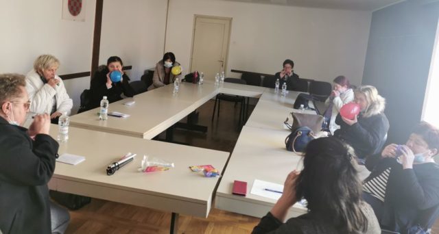 udruga-slijepih-odrzana-radionica-medjusobnog-osnazivanja-zena-9fcb026f355810b815417c0e3231a631_view_article_new