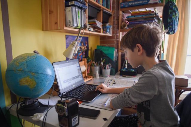 dijete online škola