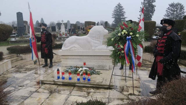 Dan-sjedinjenja-Medimurja-s-maticom-zemljom-Hrvatskom-grob-dr.-Ivana-Novaka-u-Cakovcu-2