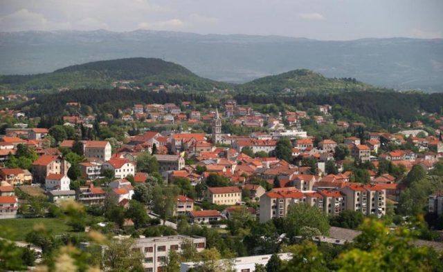 sinj