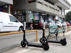 Poginuo vozač električnog skutera, na njega naletio auto