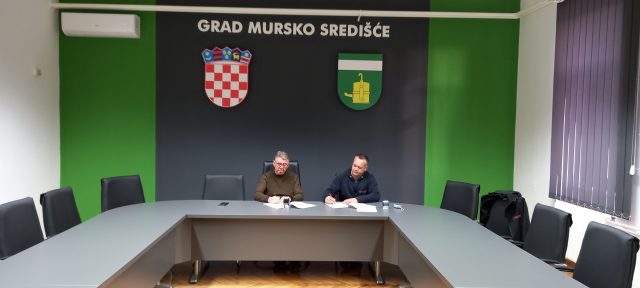 Spomen dom rudarstva - potpisivanje - foto