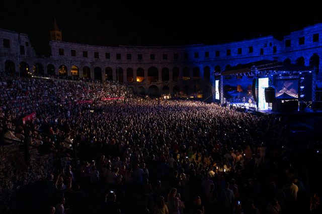 Valjak i prijatelji: Dovoljno je reći Aki… @ Arena, Pula, 25/06/2021 © Saša Huzjak