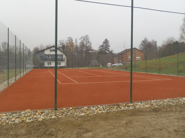 tenis selnica