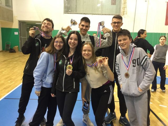 430550783_898934408898342_1398524902106743315_n