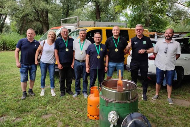 Sto smo, kaj smo i kak kuhamo 1