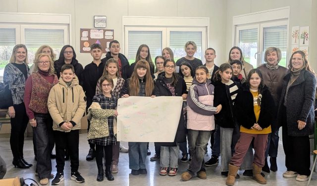 IMG-9deb2416cddaa6911f2852896cac65a2-V