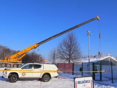 Klizalište na Macanovom domu danas zatvoreno zbog čišćenja snijega s krova šatora