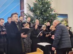 Božićni koncert Pjevačkog zbora Josip Vrhovski u Savskoj Vesi