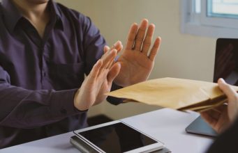 Uzroci prezaduženosti i njezine posljedice: financijska i socijalna isključenost