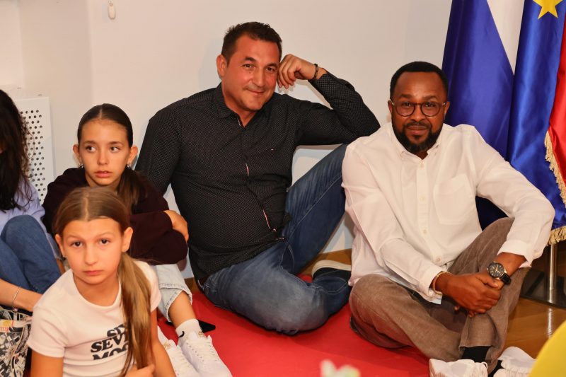 Martina Strahija u Čakovcu predstavila humanitarnu knjigu „Bijeli anđeli”