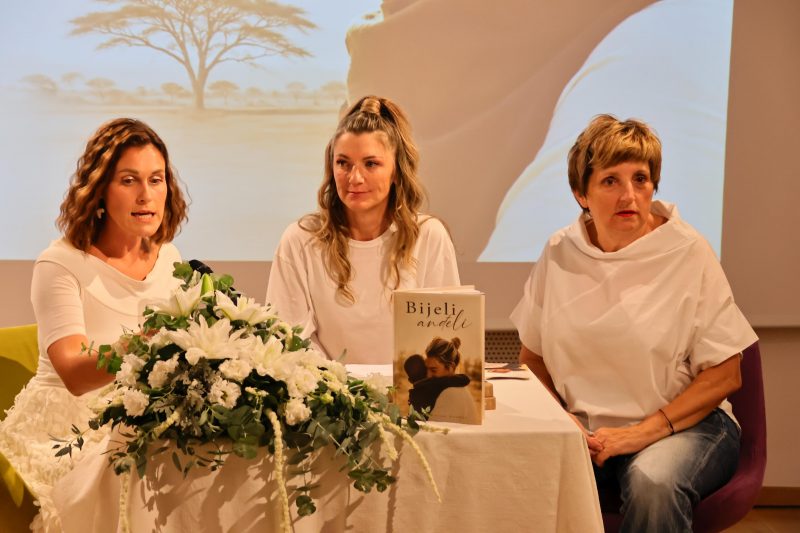 Martina Strahija u Čakovcu predstavila humanitarnu knjigu „Bijeli anđeli”