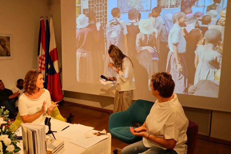 Martina Strahija u Čakovcu predstavila humanitarnu knjigu „Bijeli anđeli”