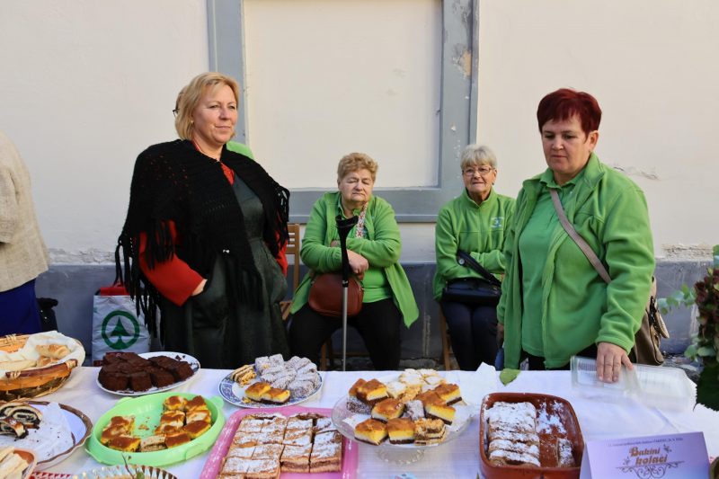 11. Bakini kolači