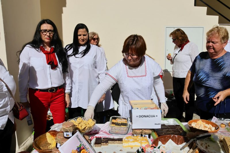 11. Bakini kolači