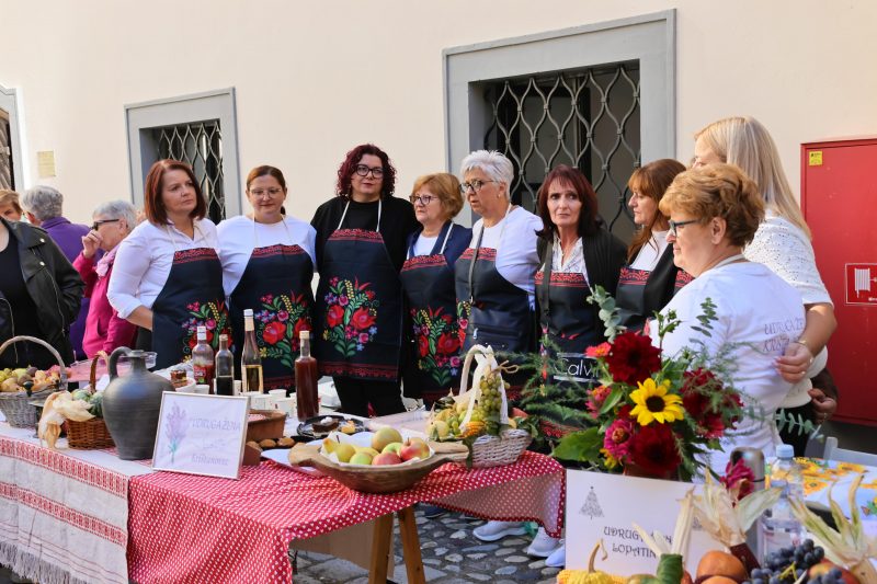 11. Bakini kolači