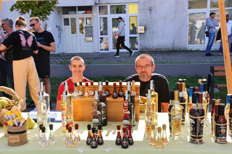 Festival črnog ulja