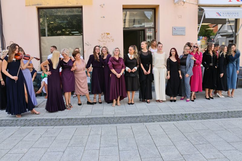 humanitarna revija "Korak dobrote"