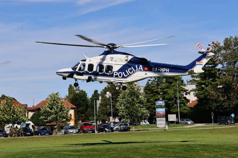pokazne vježbe interventne policije