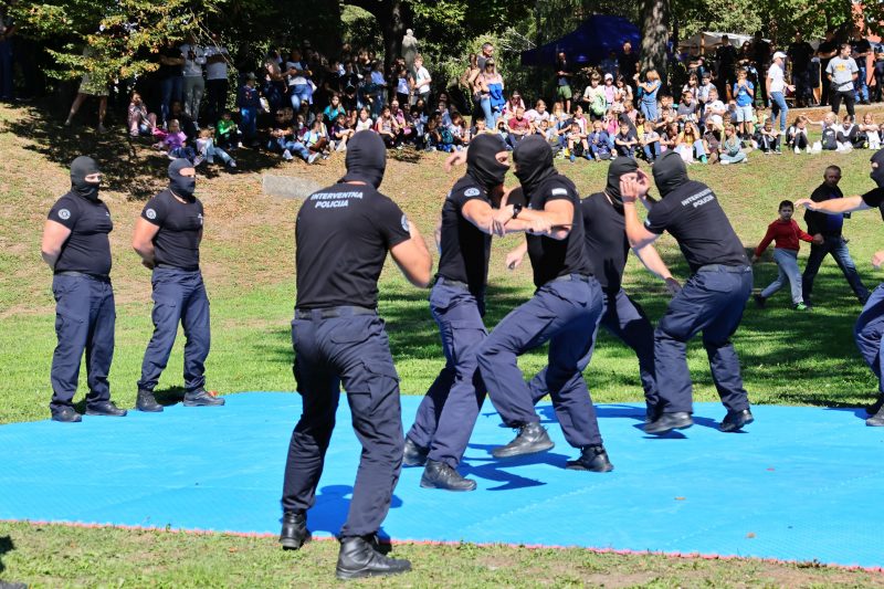 pokazne vježbe interventne policije