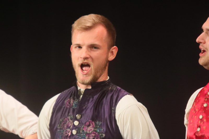Održan 33. Susret hrvatskih folklornih ansambala i izvornih skupina