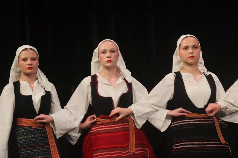 Održan 33. Susret hrvatskih folklornih ansambala i izvornih skupina