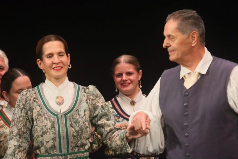 Održan 33. Susret hrvatskih folklornih ansambala i izvornih skupina