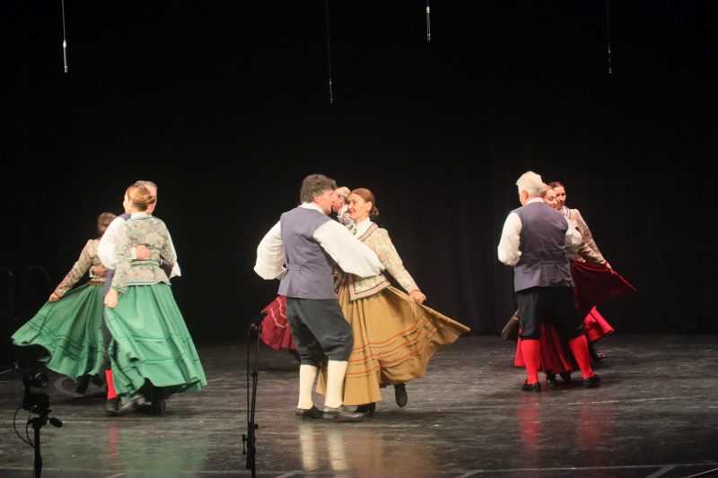 Održan 33. Susret hrvatskih folklornih ansambala i izvornih skupina
