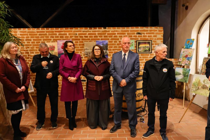 U Caffe baru Bedem otvorena izložba 3. likovne kolonije "Hrvatskih branitelja, djece - unuka hrvatskih branitelja i prijatelja – za Katružu"