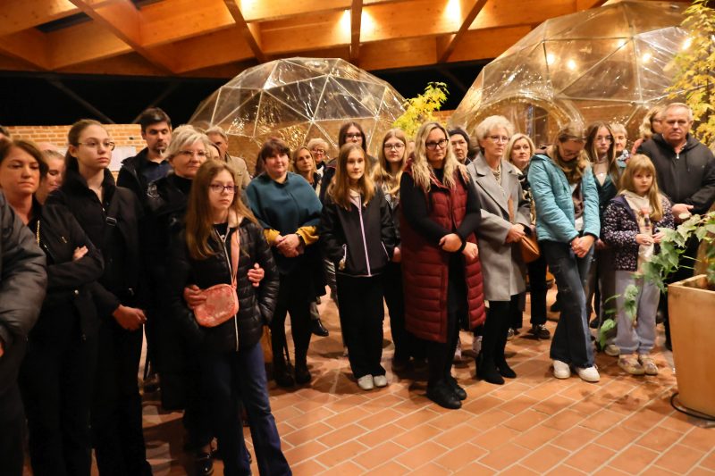 U Caffe baru Bedem otvorena izložba 3. likovne kolonije "Hrvatskih branitelja, djece - unuka hrvatskih branitelja i prijatelja – za Katružu"