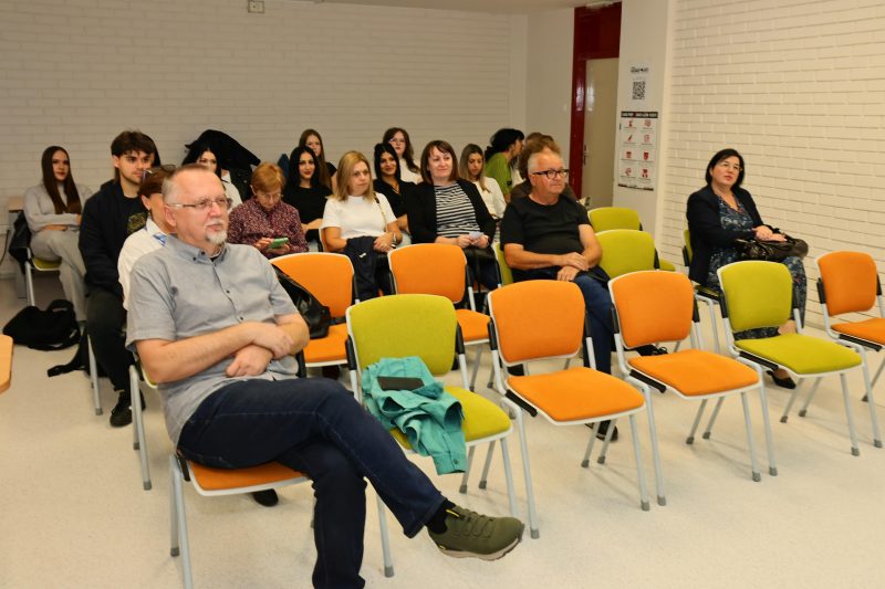 Nagrađivana pjesnikinja Evelina Rudan predstavila zbirku "Polje, slama, žudnja" u Čakovcu
