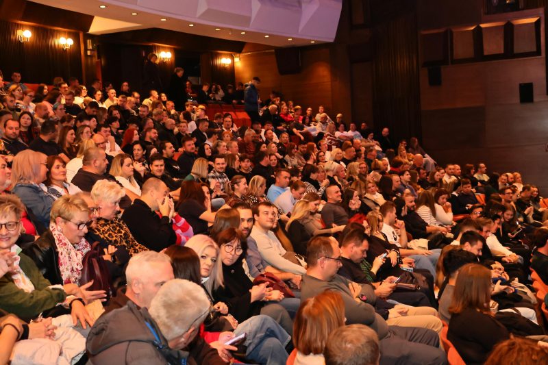 Kolektiv Lajnap Comedy jubilarnim nastupom oduševio čakovečku publiku