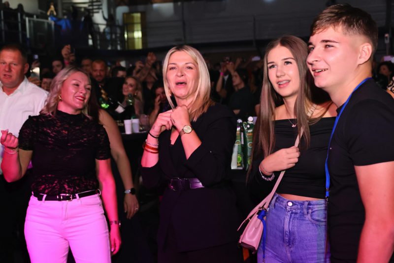 Dvorana GOC-a odjekivala vječnim hitovima Tome Zdravkovića