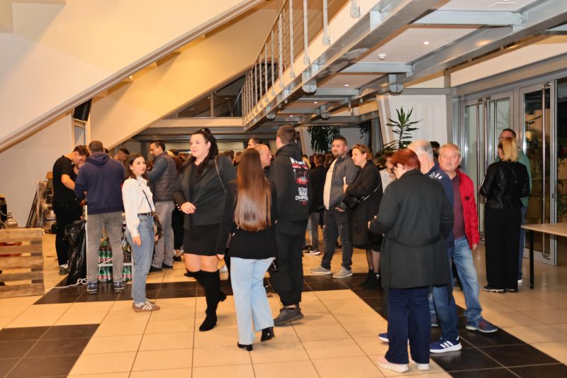 Dvorana GOC-a odjekivala vječnim hitovima Tome Zdravkovića