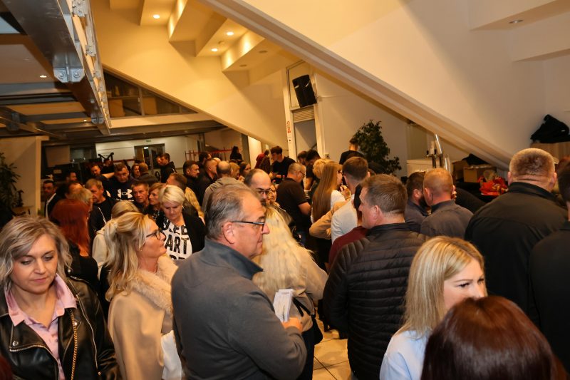 Dvorana GOC-a odjekivala vječnim hitovima Tome Zdravkovića