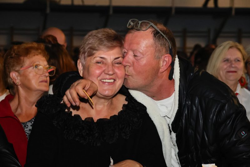 Dvorana GOC-a odjekivala vječnim hitovima Tome Zdravkovića