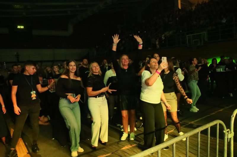Dvorana GOC-a odjekivala vječnim hitovima Tome Zdravkovića