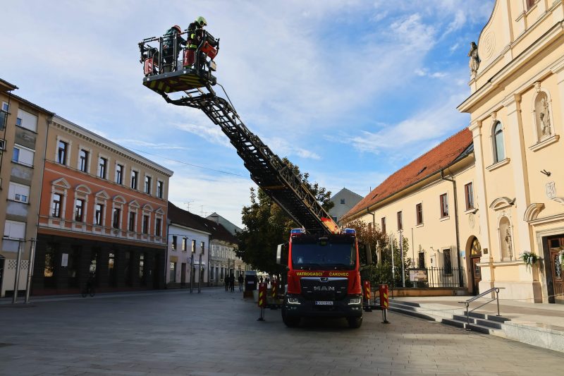 Nove autoljestve JVP-a Čakovec u akciji